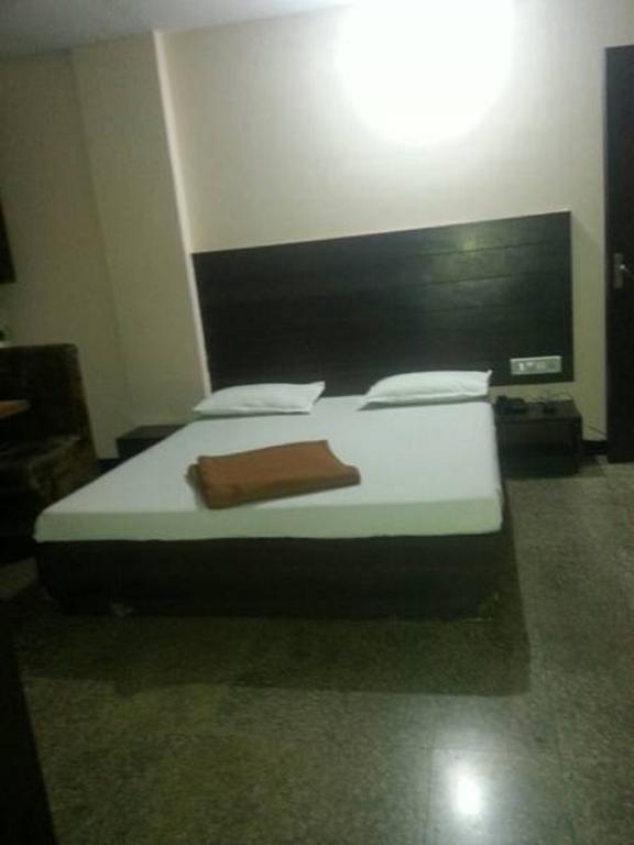 Hotel Jalaja Heritage Thane Phòng bức ảnh